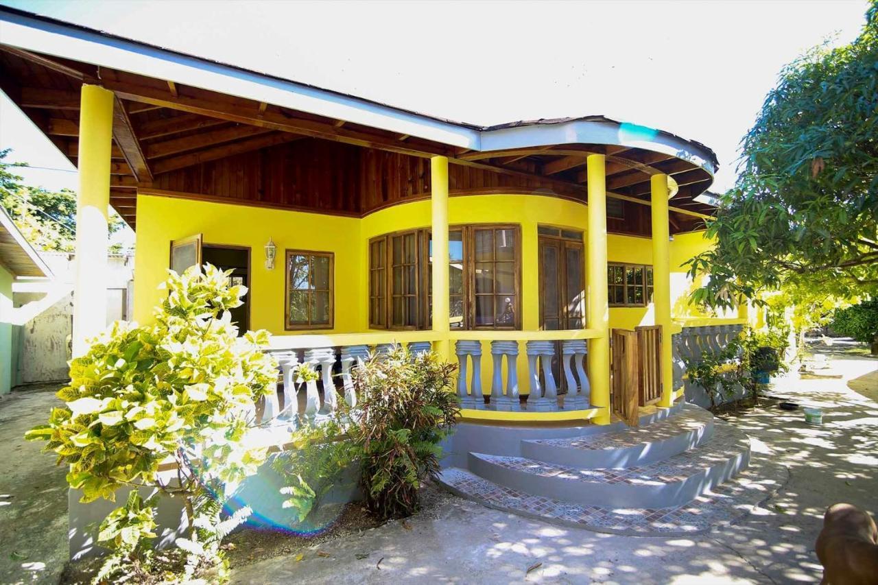 R&V Villa Negril Eksteriør billede